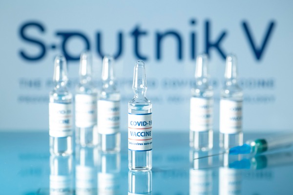 Vaccine Sputnik V của Nga an toàn đối với người sử dụng