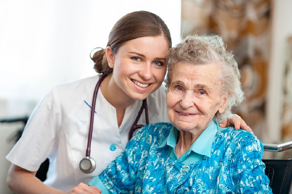 Người lớn tuổi sẽ nhận được các hỗ trợ chăm sóc sức khỏe Medicare