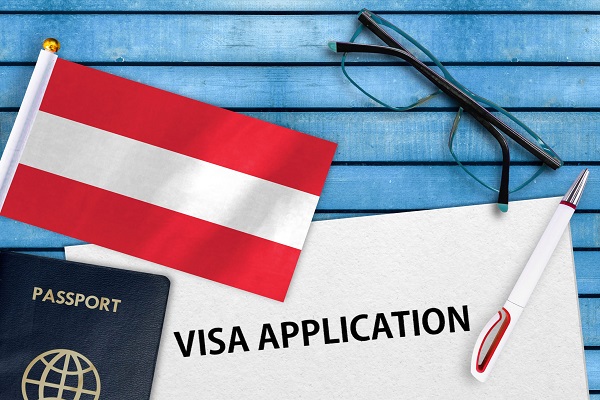 Visa 838 Úc được cấp cho những người lớn tuổi nhập cảnh vào Úc theo diện được nhân thân bảo lãnh